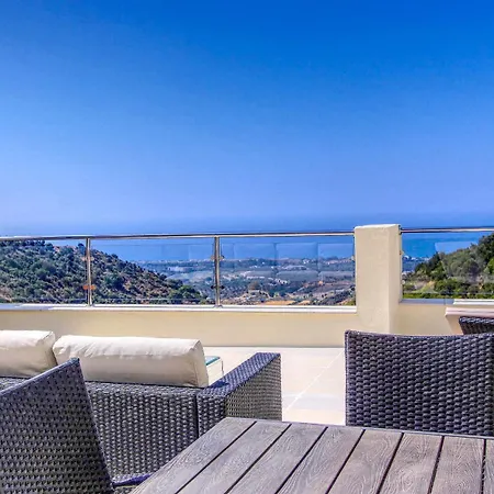 1090 Amazing Panorama Sea View Penthouse Large Terrace Heated Pool Gym *